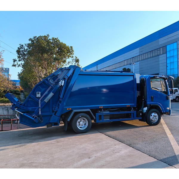 ISUZU KV100 6 wheels 6cbm rear loader garbage compactor truck_Chengli